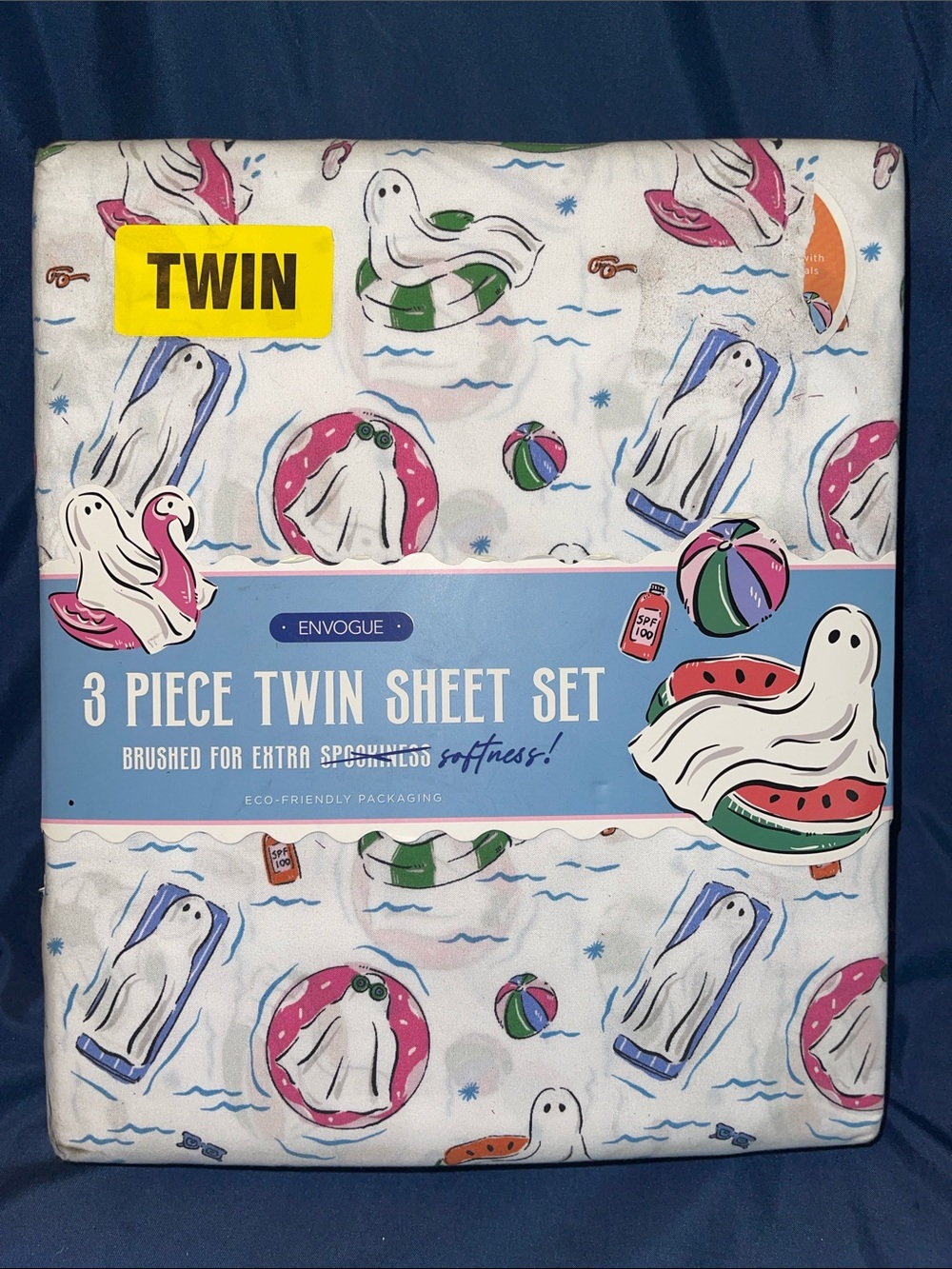 Envogue Twin Sheet Set - White with Ghosts at the Beach